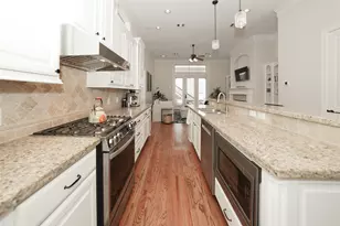 313 E 25th St, Houston, TX 77008 - Photo 13