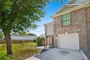 4502 Mallow St, Houston, TX 77051 - Photo 3