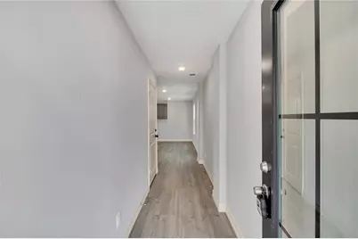 127 Egret Canal N, Baytown, TX 77523 - Photo 5