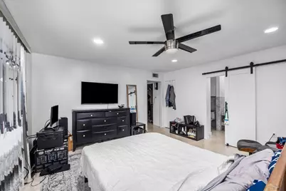7902 Richmond Avenue, Houston, TX 77063 - Photo 37