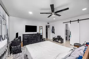 7902 Richmond Ave, Houston, TX 77063 - Photo 37