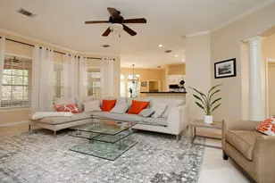 19 E Sunny Slope Cir, The Woodlands, TX 77381 - Photo 5