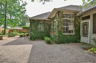 19 E Sunny Slope Cir, The Woodlands, TX 77381 - Photo 41