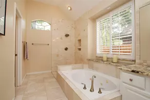 19 E Sunny Slope Cir, The Woodlands, TX 77381 - Photo 27