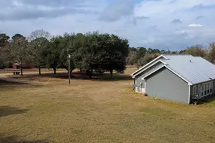 365 Running Deer Rd, Grapeland, TX 75844 - Photo 33