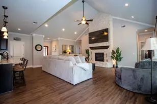 365 Running Deer Rd, Grapeland, TX 75844 - Photo 3