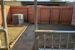 11169 Village Bend Ln, Houston, TX 77072 - Photo 19