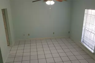 11169 Village Bend Ln, Houston, TX 77072 - Photo 11