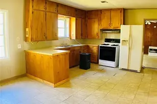 964 County Rd 676, Dayton, TX 77535 - Photo 7