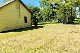 964 County Rd 676, Dayton, TX 77535 - Photo 3