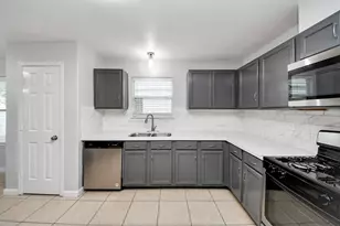 19515 Billineys Park Dr, Katy, TX 77449 - Photo 11