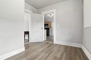 1305 Pine St, Baytown, TX 77520 - Photo 21