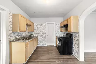 1305 Pine St, Baytown, TX 77520 - Photo 11