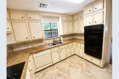 2058 Parkdale Drive, Houston, TX 77339 - Photo 9