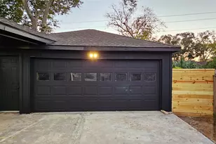 18630 Prince William Ln, Houston, TX 77058 - Photo 5