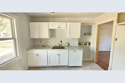 518 Azalea Avenue, Orange, TX 77630 - Photo 7