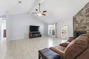13318 Natasha Ln, Houston, TX 77015 - Photo 9