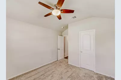 8015 Tamarind Lane, Baytown, TX 77521 - Photo 21