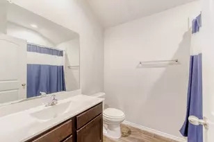 8015 Tamarind Ln, Baytown, TX 77521 - Photo 25