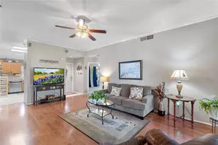 15730 Castorglen Dr, Houston, TX 77598 - Photo 19