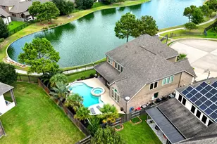 9723 Painted Stone Ct, Cypress, TX 77433 - Photo 3