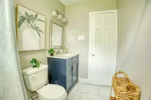 8150 Herschelwood St, Houston, TX 77033 - Photo 9