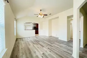 2406 Blue Reef Dr, Katy, TX 77449 - Photo 3