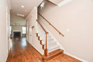 3202 Holly Meadow Dr, Houston, TX 77042 - Photo 15