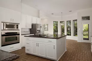 11 Lansdowne, The Woodlands, TX 77382 - Photo 17