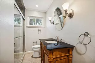 9022 Timberside Dr, Houston, TX 77025 - Photo 9