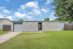 7839 Fondren Rd, Houston, TX 77074 - Photo 1