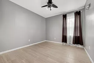7839 Fondren Rd, Houston, TX 77074 - Photo 17