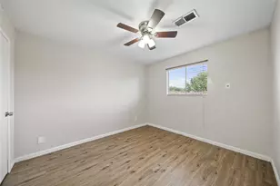 6122 Gallant Forest Dr, Houston, TX 77088 - Photo 19