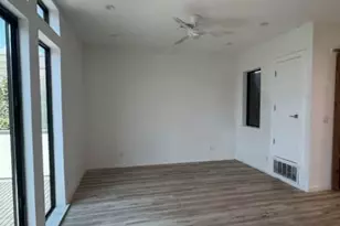 1527 Hickory St, Dallas, TX 75215 - Photo 3