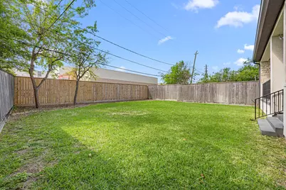 5119 Locust Street, Bellaire, TX 77401 - Photo 43