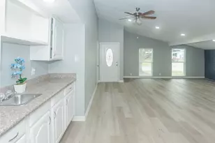 7206 La Granada Dr, Houston, TX 77083 - Photo 7