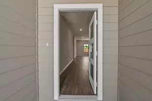 6722 Pebble Blf Ct, Cove, TX 77523 - Photo 25