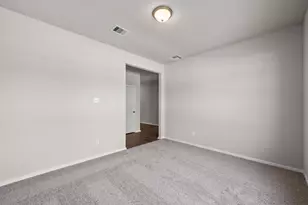 6722 Pebble Blf Ct, Cove, TX 77523 - Photo 19