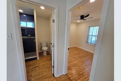 914 Avenue K, Galveston, TX 77550 - Photo 21