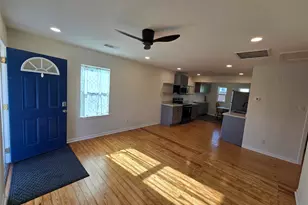 914 Avenue K, Galveston, TX 77550 - Photo 9