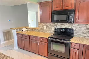 13411 Natasha Ln, Houston, TX 77015 - Photo 5