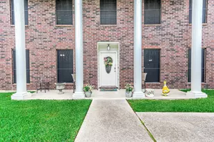 7118 Tonkawa St, Baytown, TX 77521 - Photo 3