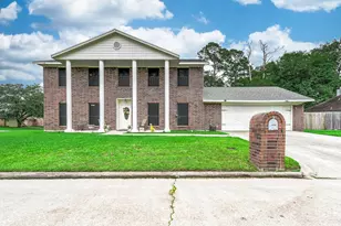 7118 Tonkawa St, Baytown, TX 77521 - Photo 1