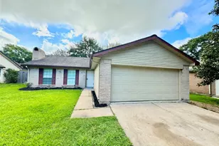 2511 Maple Tree Ct, Stafford, TX 77477 - Photo 1