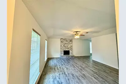 2511 Maple Tree Court, Stafford, TX 77477 - Photo 3
