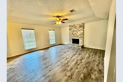 2511 Maple Tree Court, Stafford, TX 77477 - Photo 5