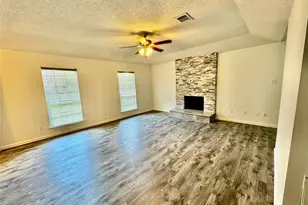 2511 Maple Tree Ct, Stafford, TX 77477 - Photo 5