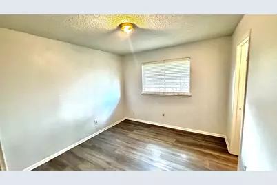 2511 Maple Tree Court, Stafford, TX 77477 - Photo 13