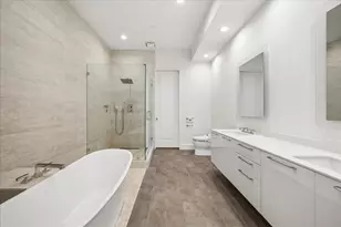 2727 Kirby Dr, Houston, TX 77098 - Photo 17