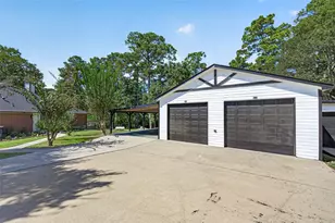 81 N Holly Gln Dr, Point Blank, TX 77364 - Photo 47